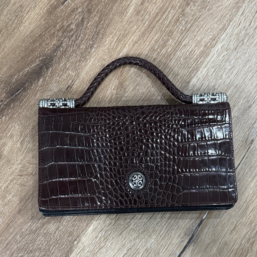 Elegant Brown Crocodile Pattern Handbag